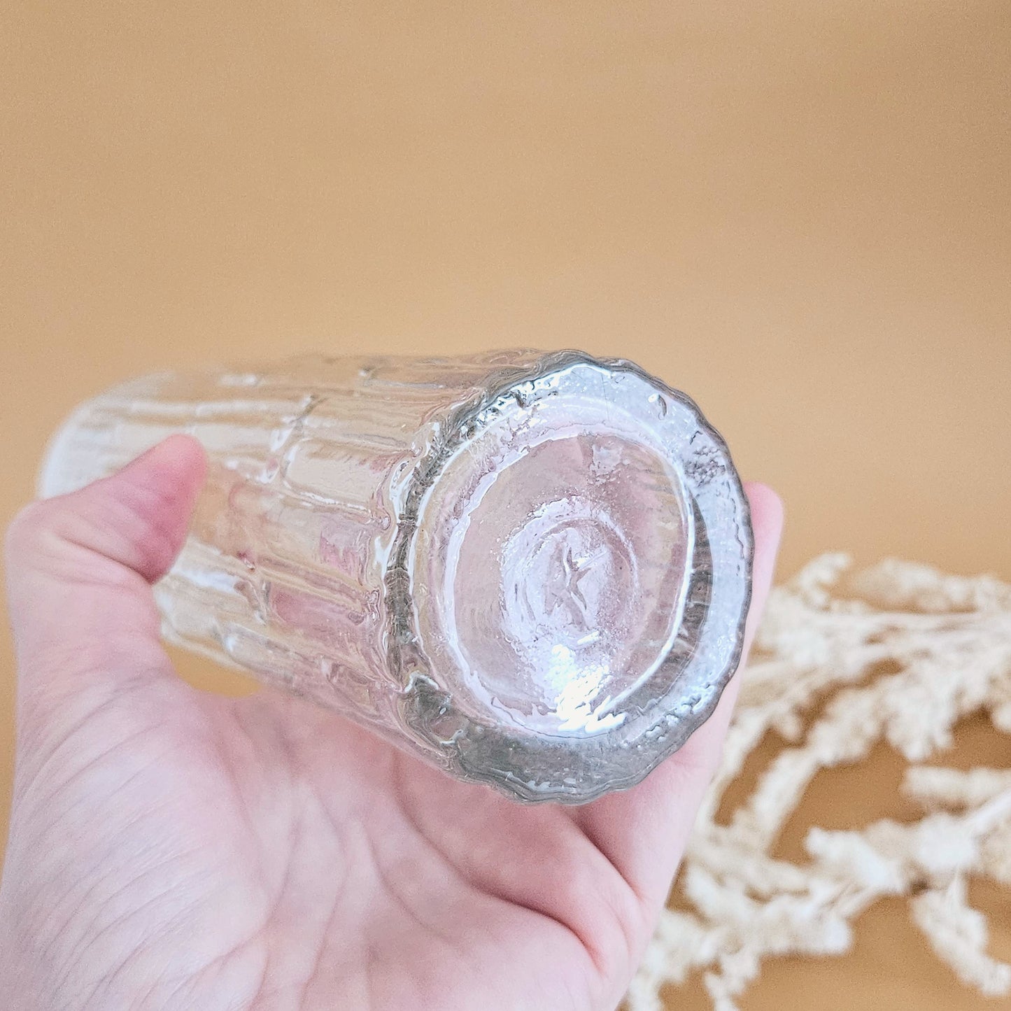 vase vintage texturé