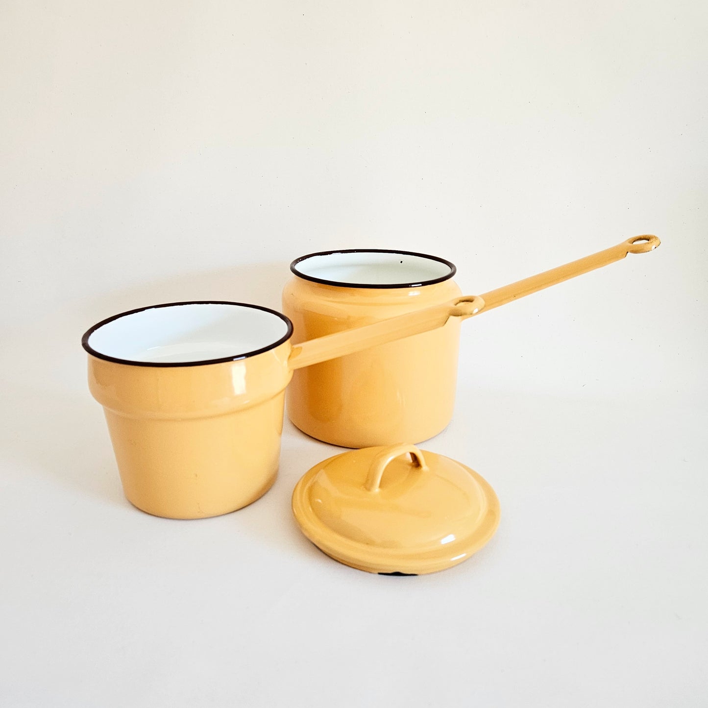 casseroles à bain-marie vintage en métal émaillé