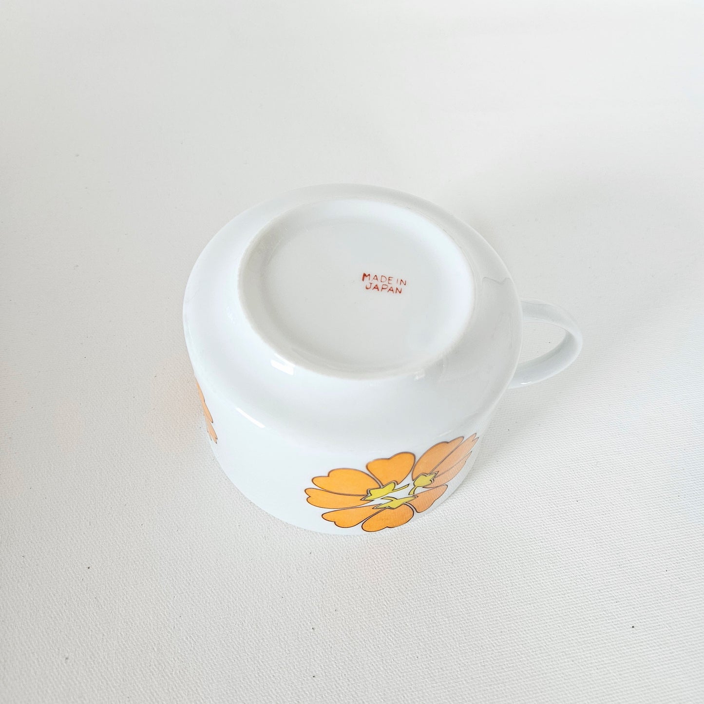 tasse vintage en céramique 1970s