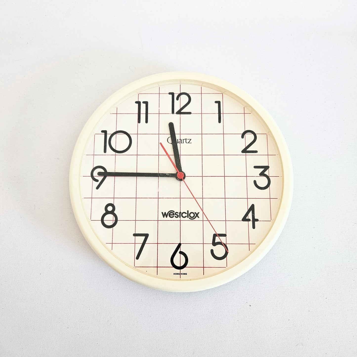 horloge vintage quadrillée