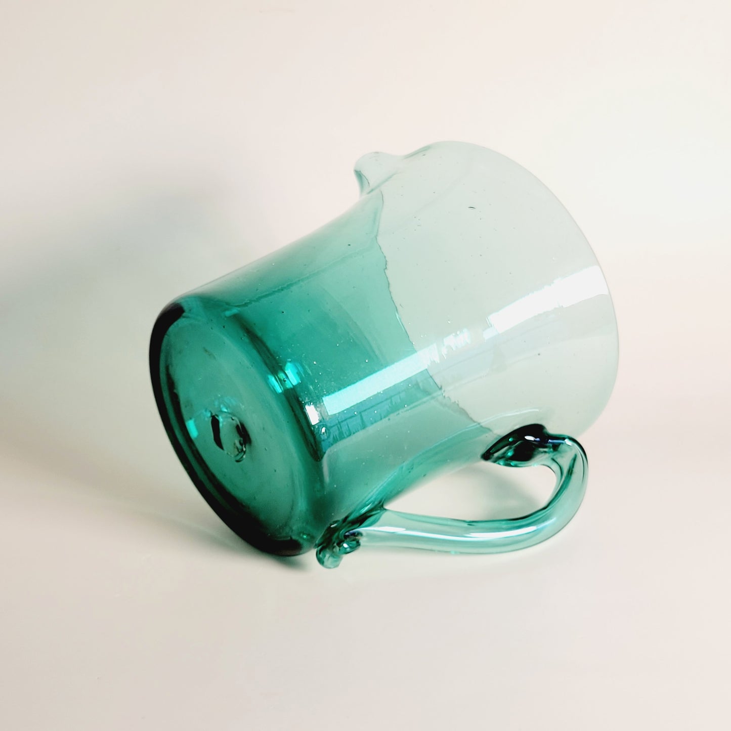 pichet vintage en verre soufflé