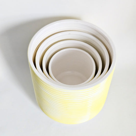 cache-pot à rayures en céramique