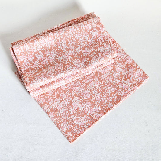 serviettes de table fleuries x4