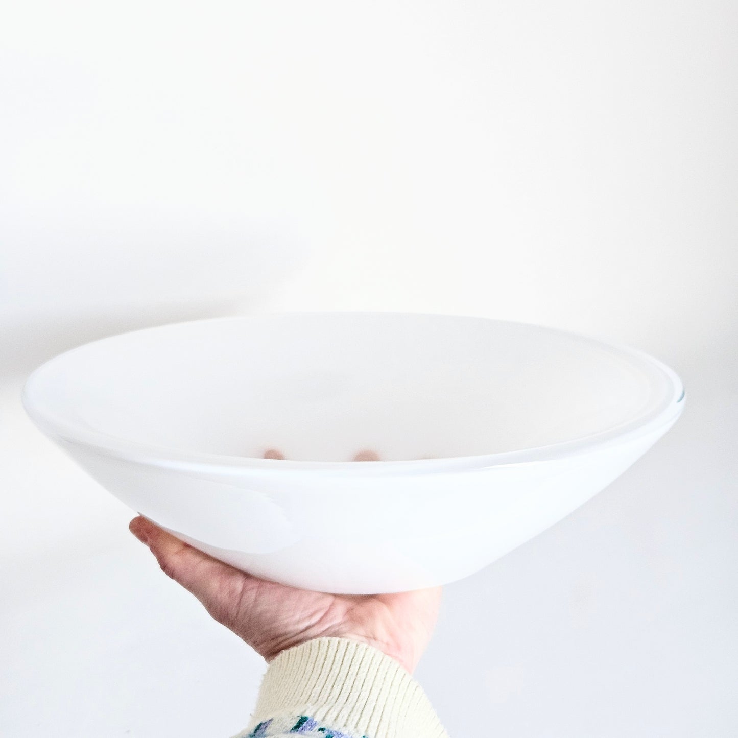 saladier en verre artisanal blanc