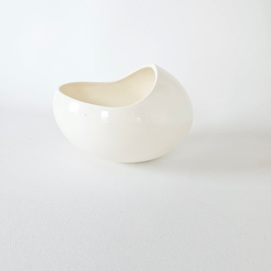 main de sel en céramique artisanale