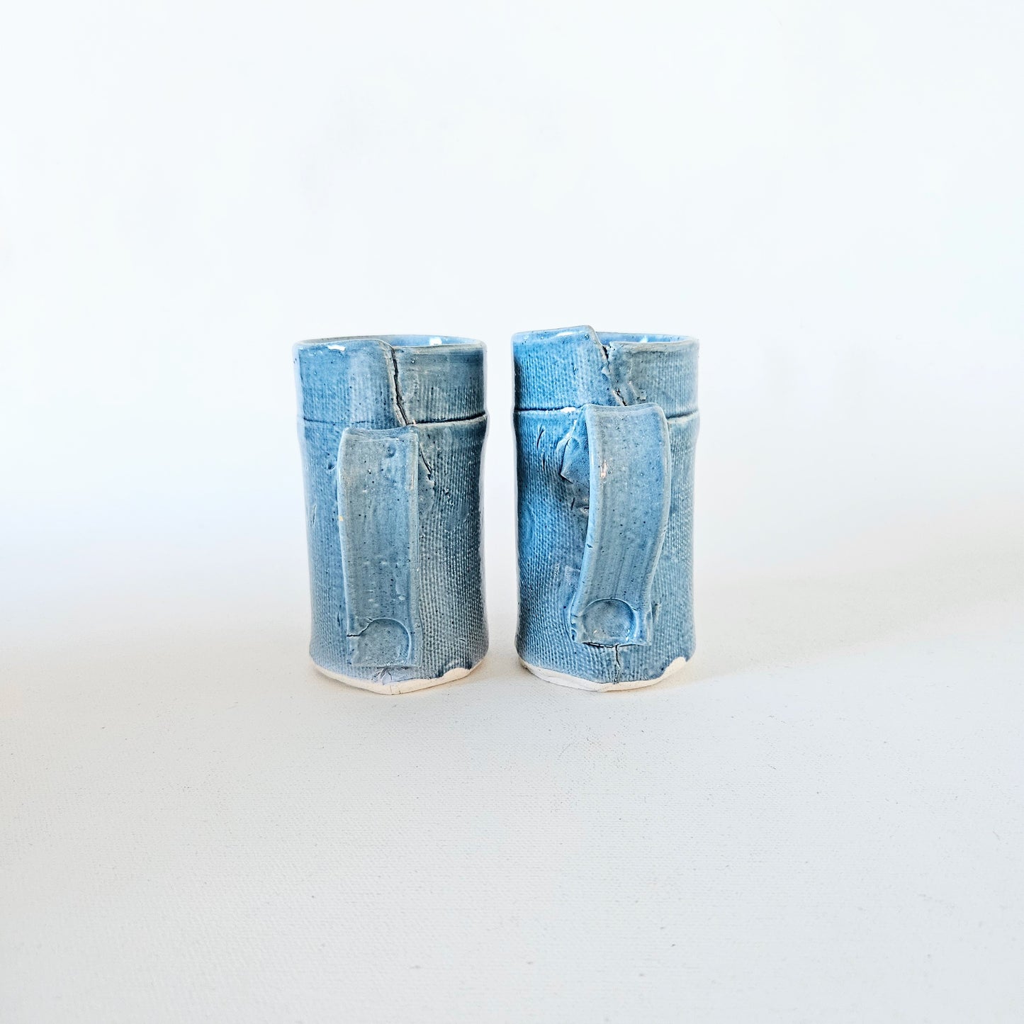 tasses en céramique artisanale