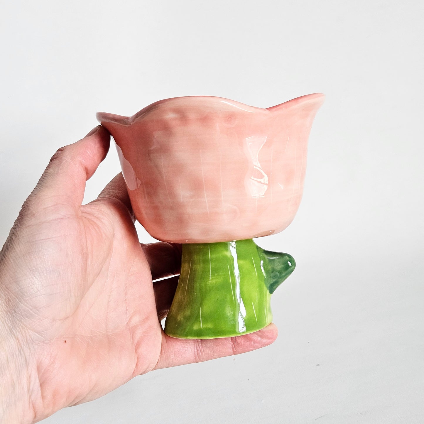 coupelle sur pied Fleur en céramique