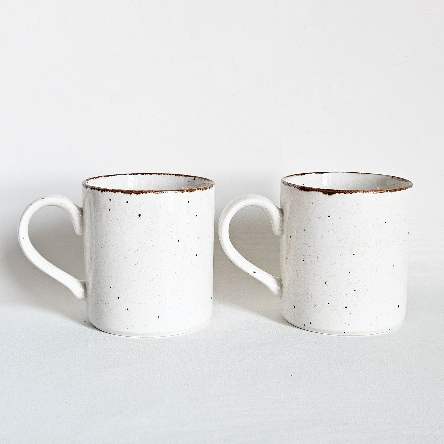 tasses J&G Meakin x2
