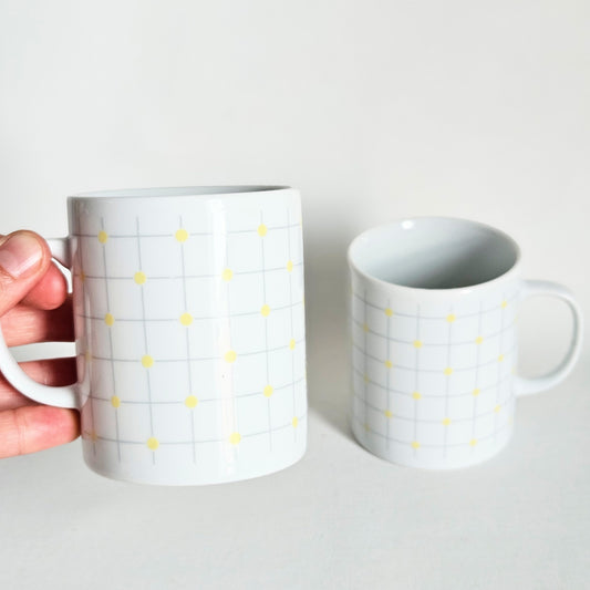 tasse en céramique à motif géométrique
