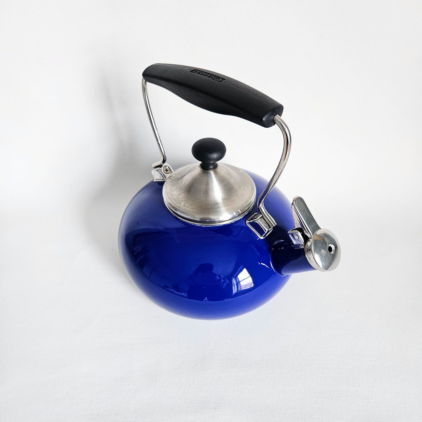 bouilloire en métal émaillé Chantal