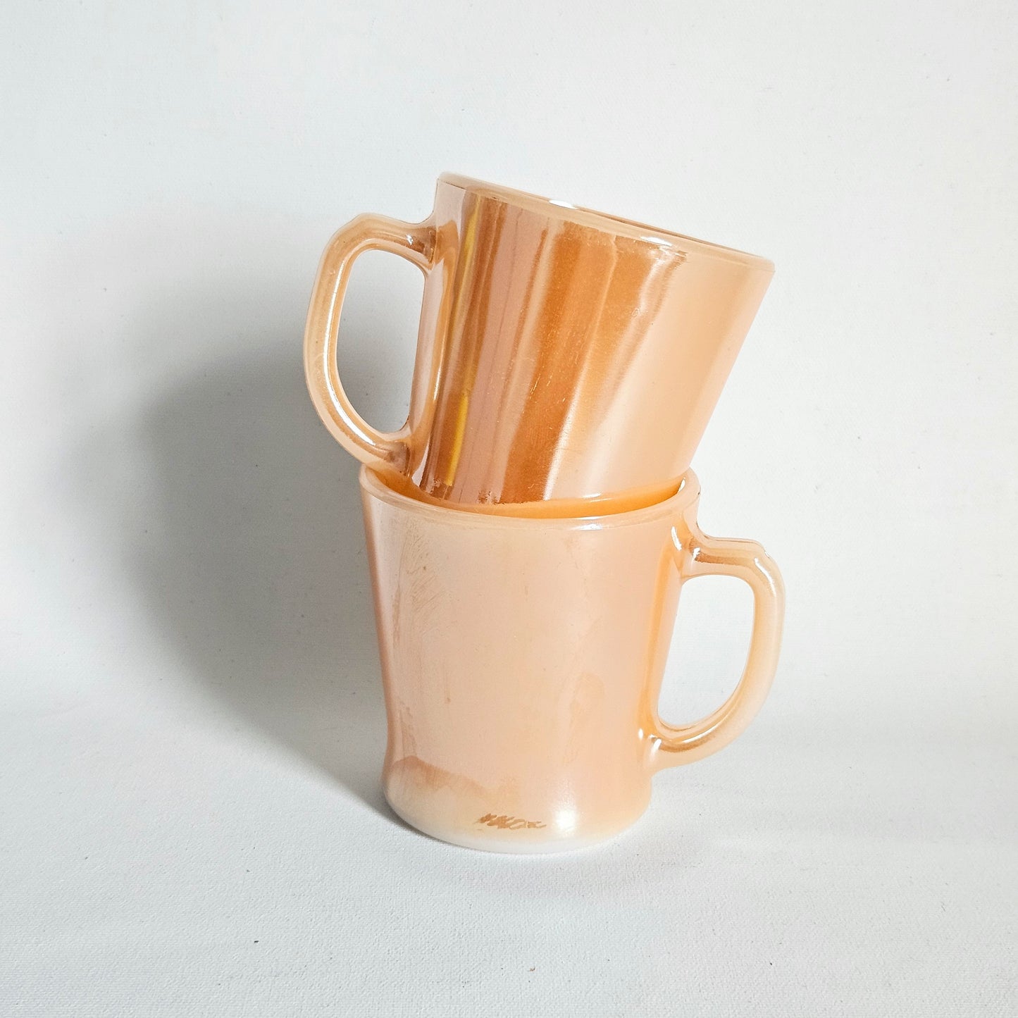 tasses irisées Peach, Anchor Hocking Fire King x2