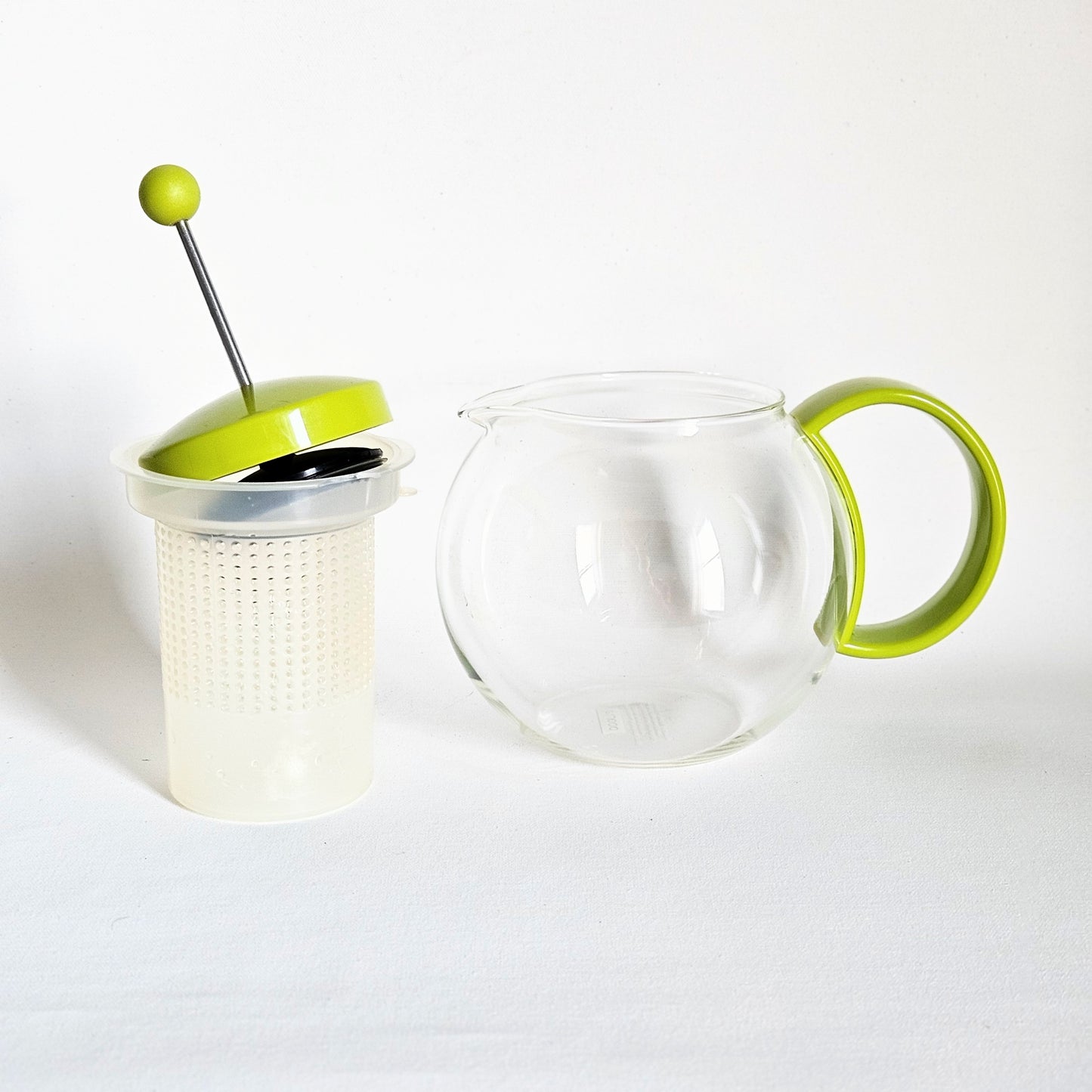 théière ronde à piston, Bodum