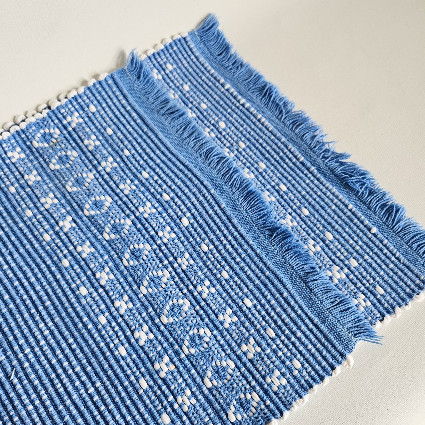 napperons tissés x2