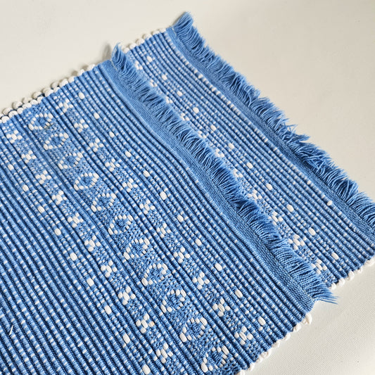 napperons tissés x2