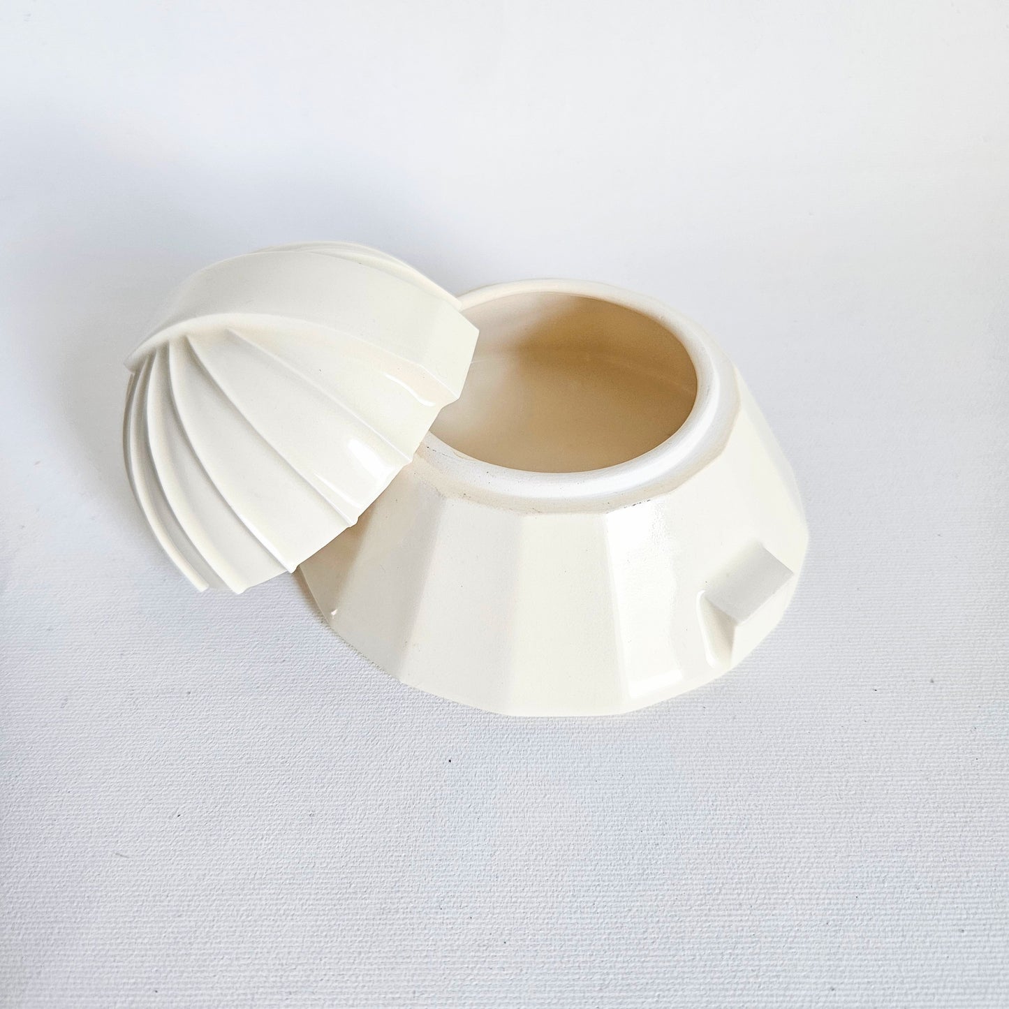 contenant/main de sel en céramique