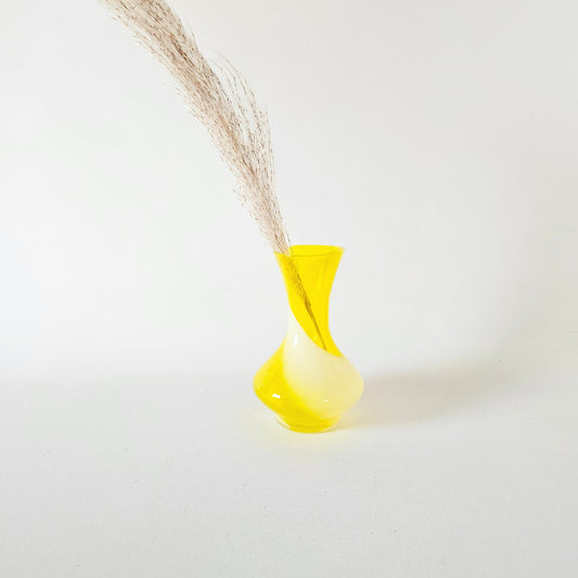 soliflore en verre jaune