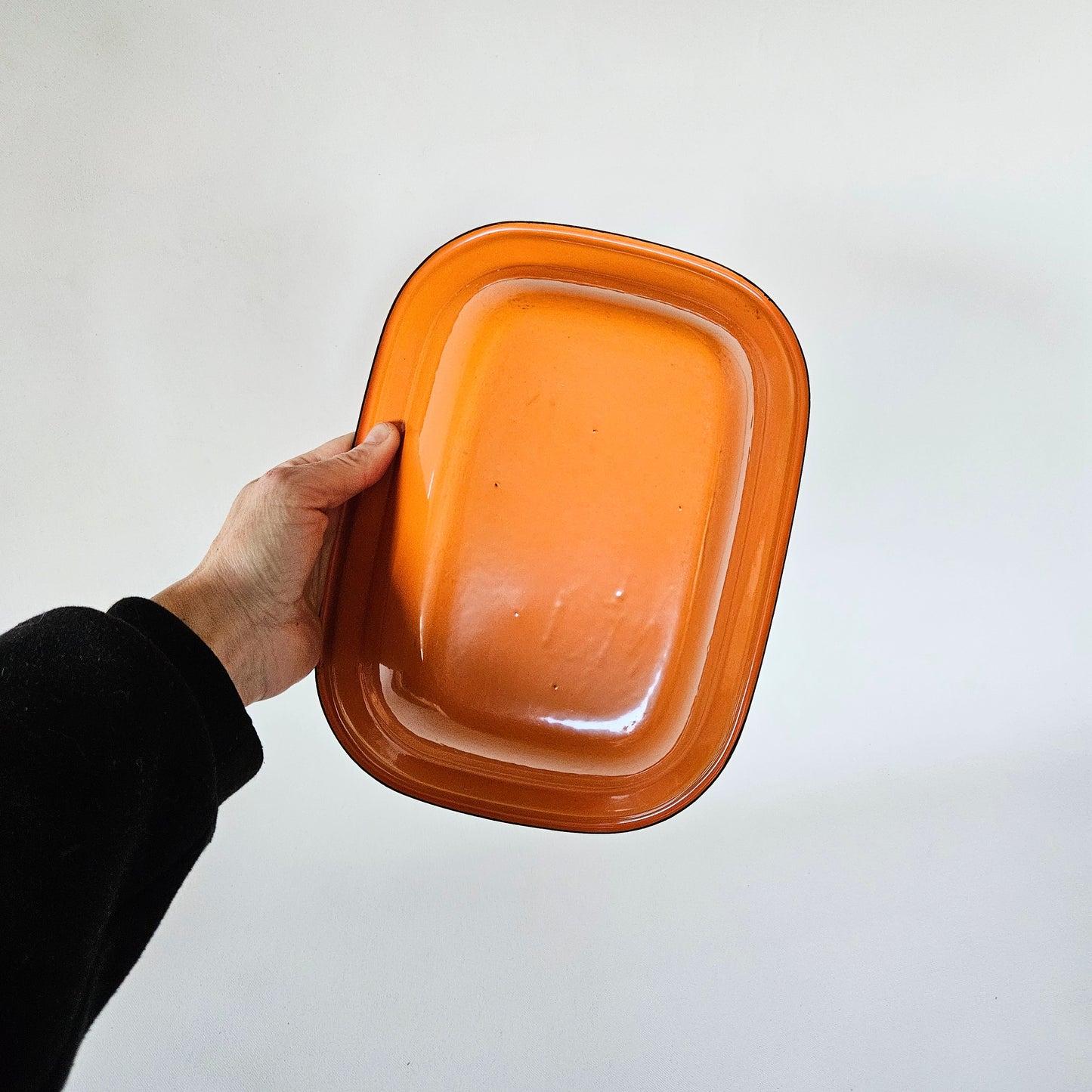 plat vintage en métal émaillé