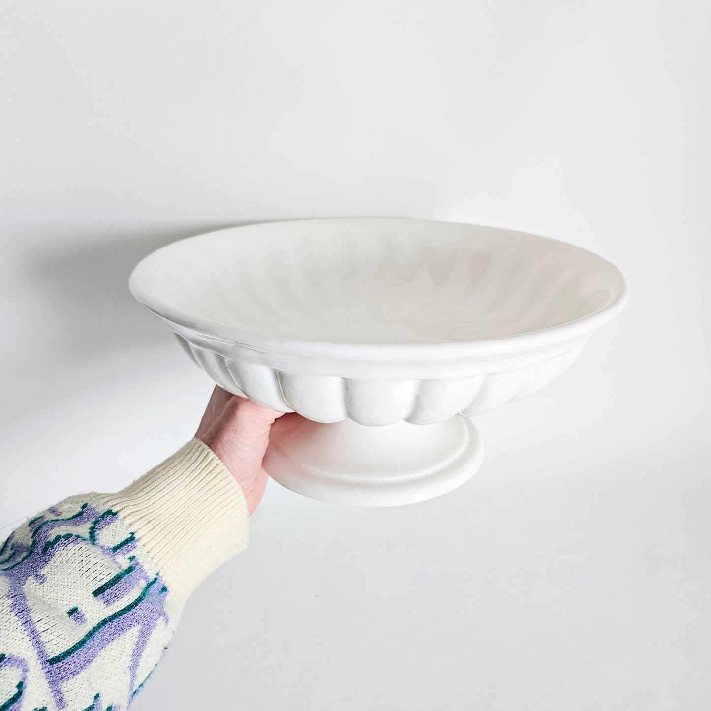 bol à fruits vintage sur pied, Italie