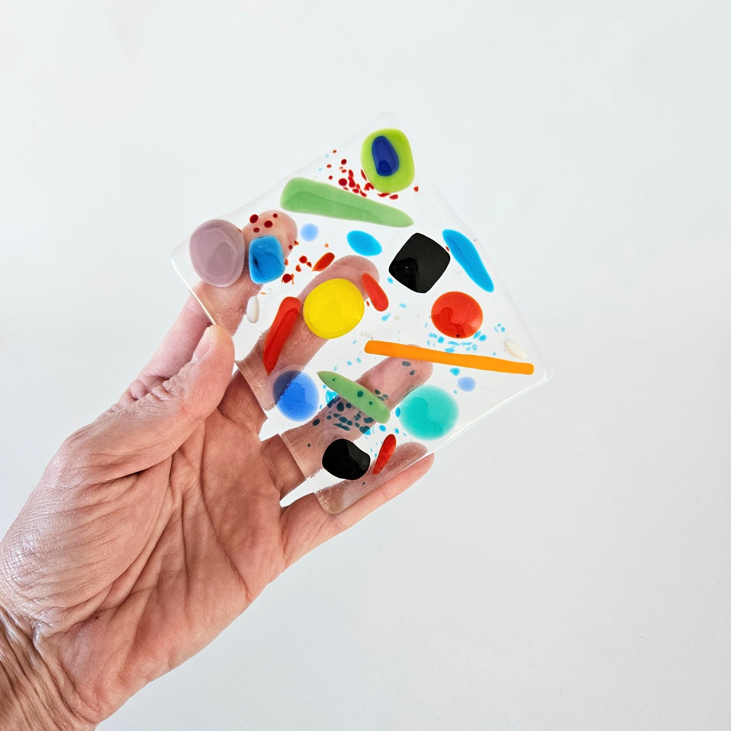 coupelle en verre multicolore