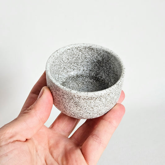 mini bol en céramique picotée