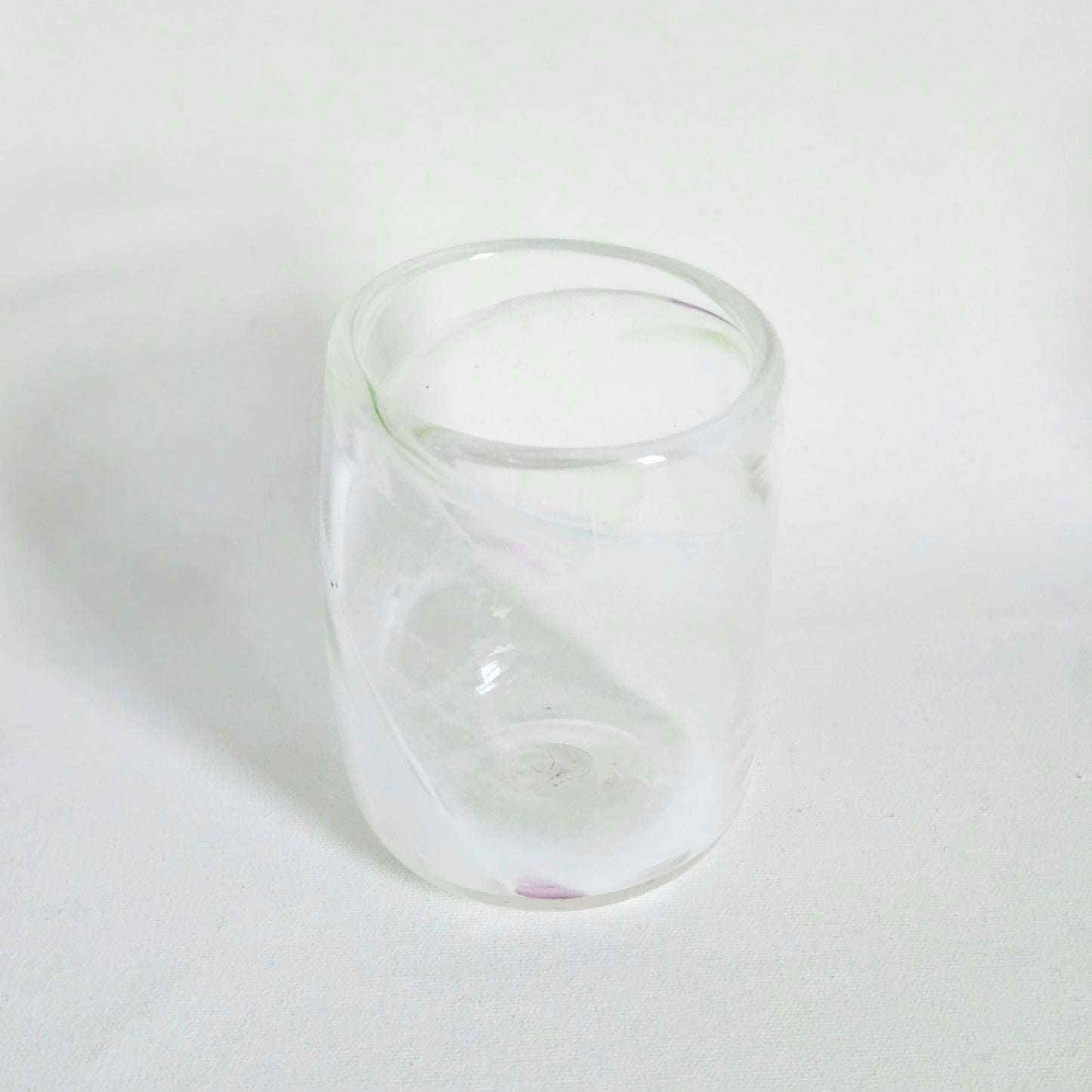 verre gobelet en verre soufflé