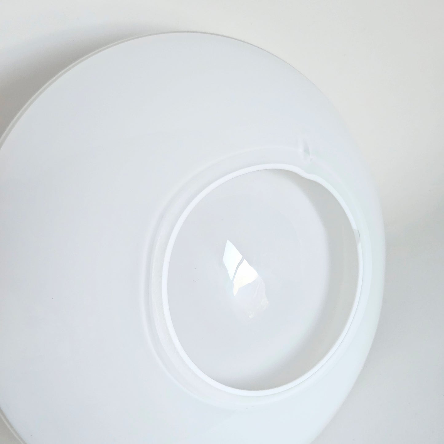 saladier en verre artisanal blanc