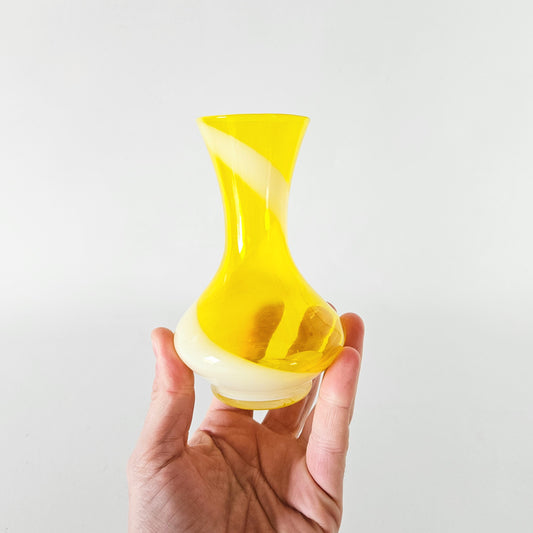 soliflore en verre jaune