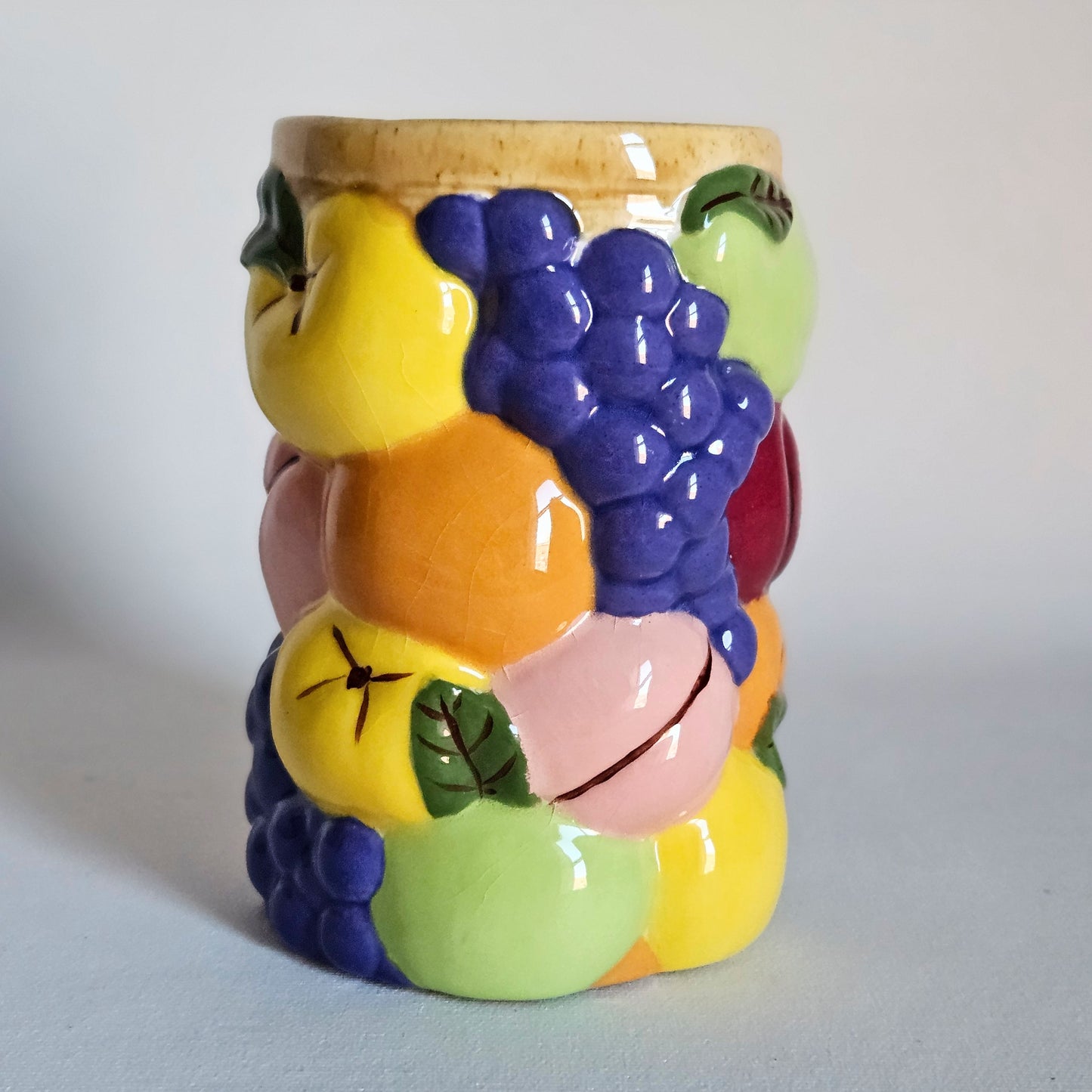 gobelet en céramique texturée Fruits