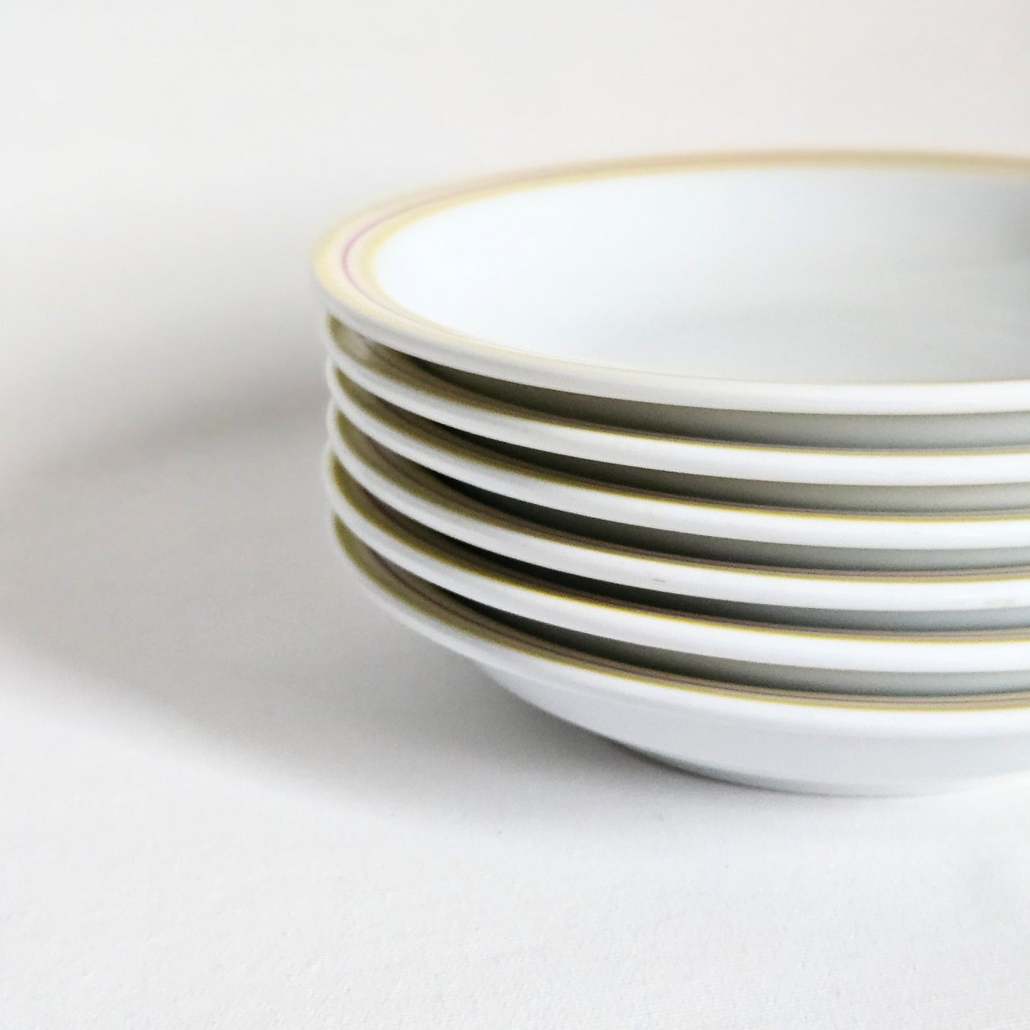 ensemble d'assiettes Ikea 1970s
