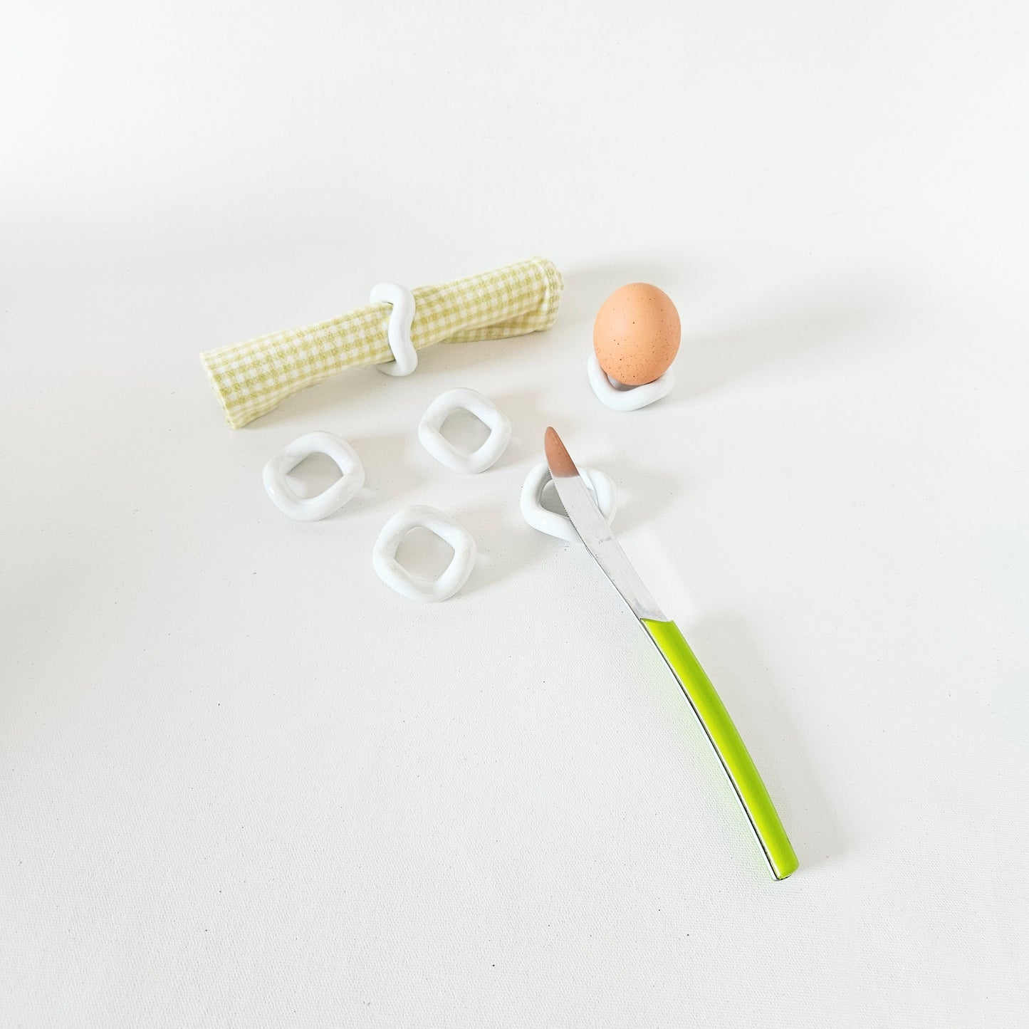 coquetiers-ronds de serviettes-porte-couteaux wavy x6