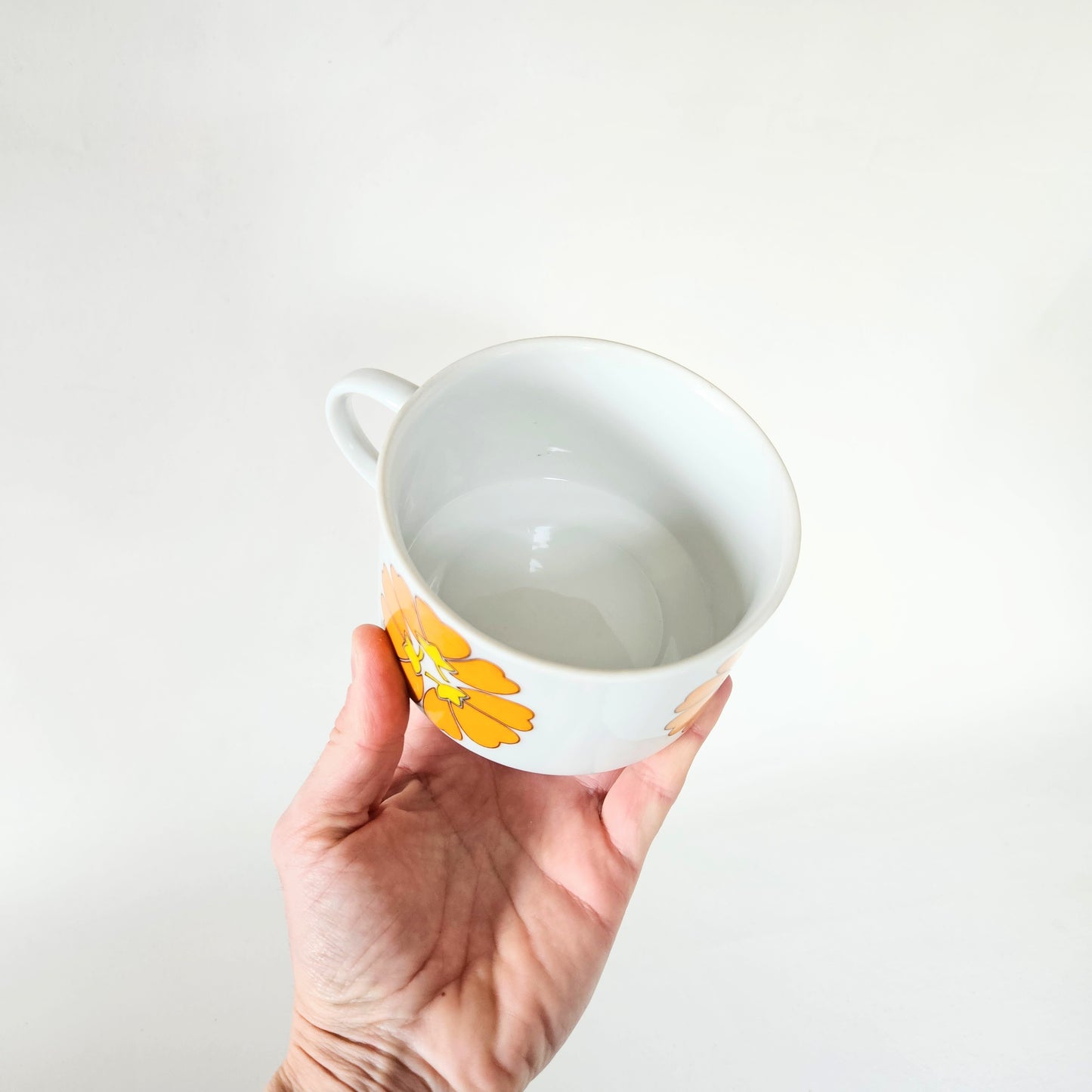 tasse vintage en céramique 1970s