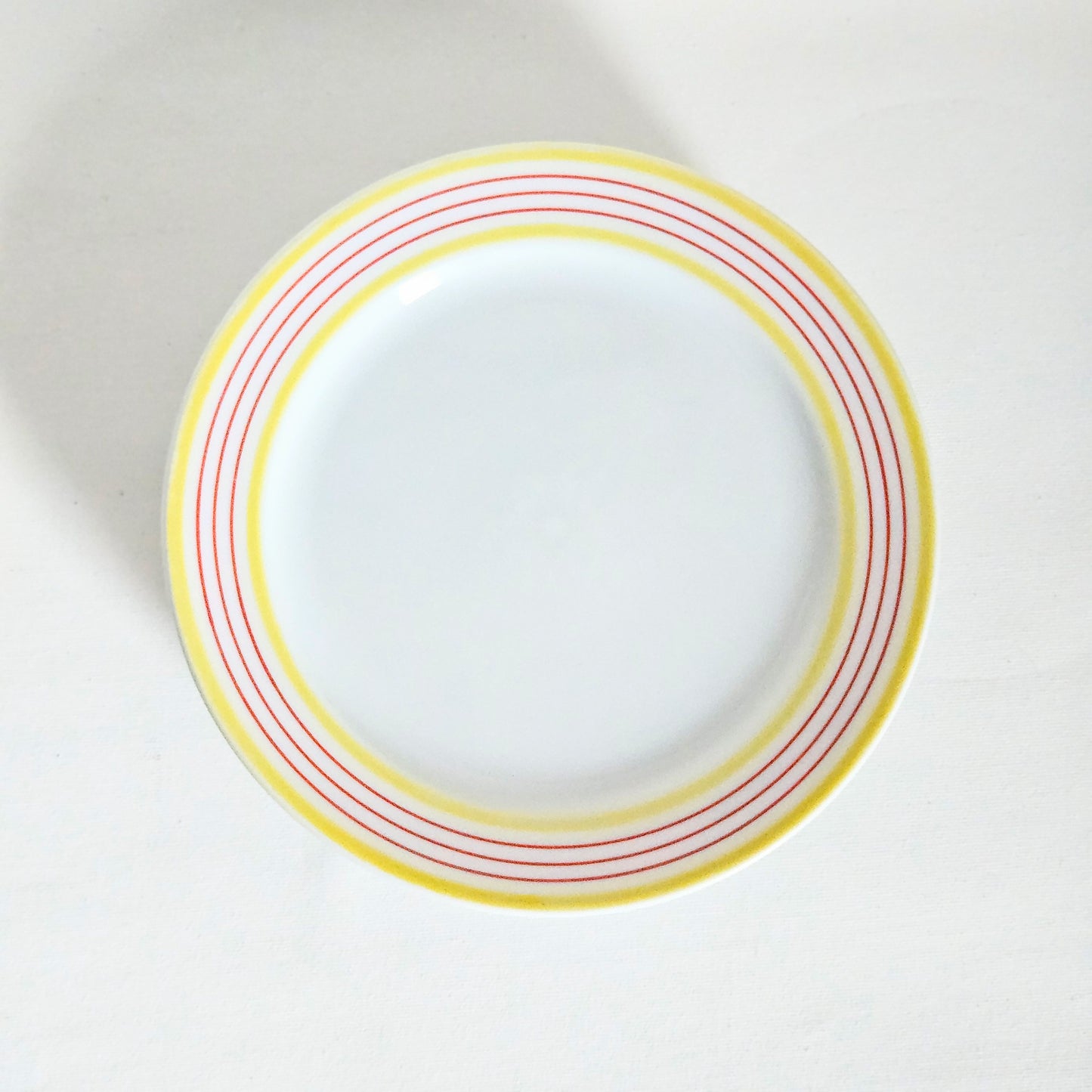 ensemble d'assiettes Ikea 1970s
