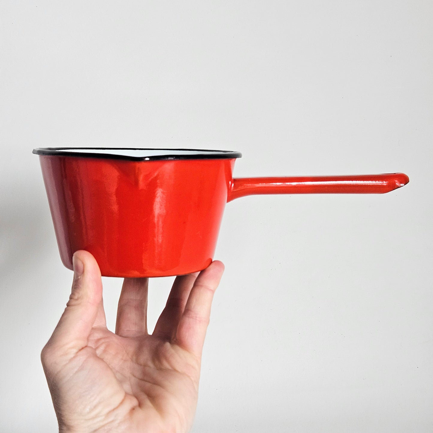 casserole/saucière en métal émaillé Chefmate, Roumanie