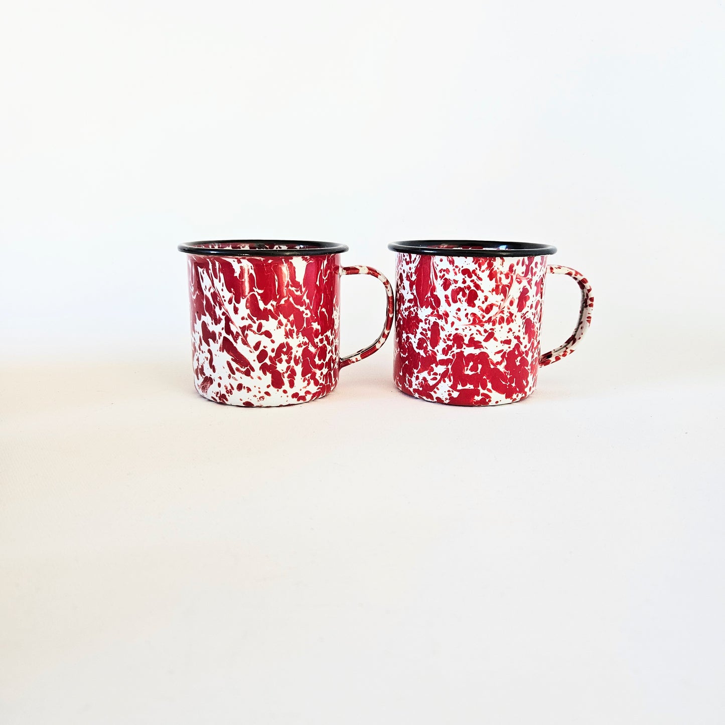 pichet+tasses en métal émaillé