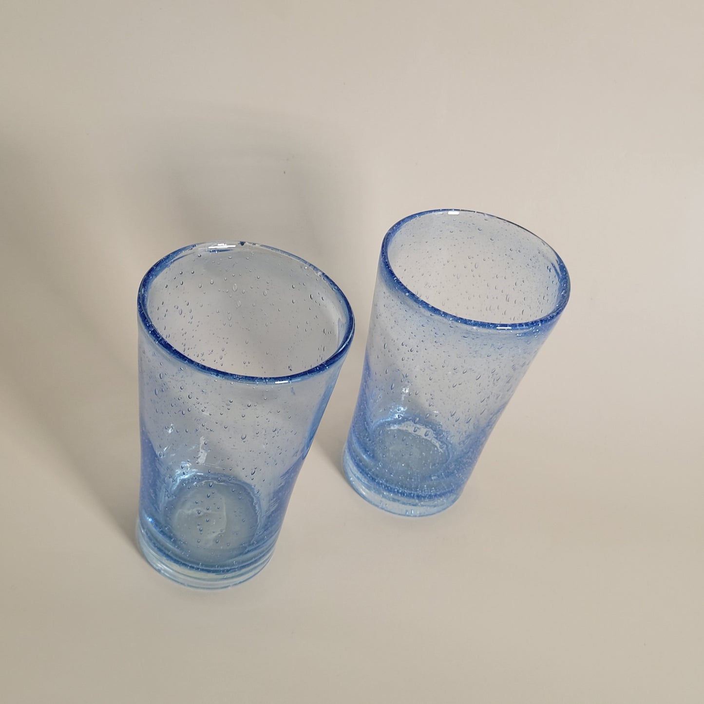 verres en verre soufflé bleu x2