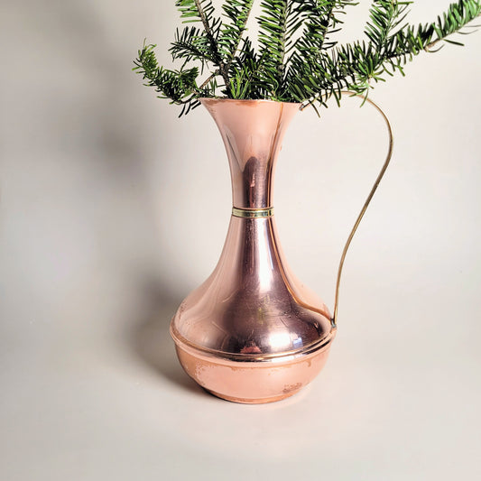 vase cruche en cuivre Peerage
